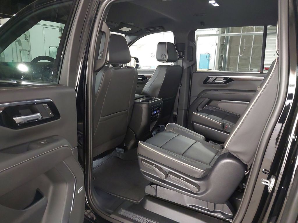 2025 Chevrolet Suburban