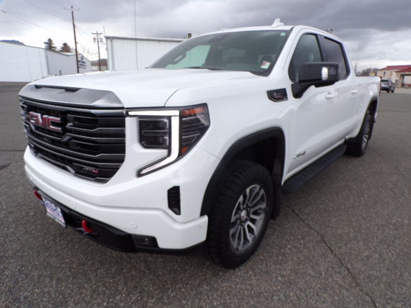 Used 2022 GMC Sierra 1500 AT4 Trucks