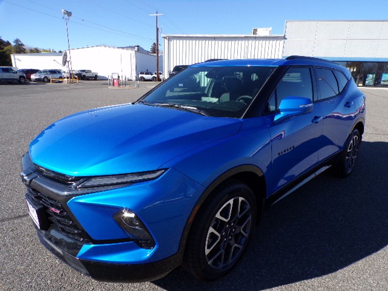 New 2025 Chevrolet Blazer RS SUVs