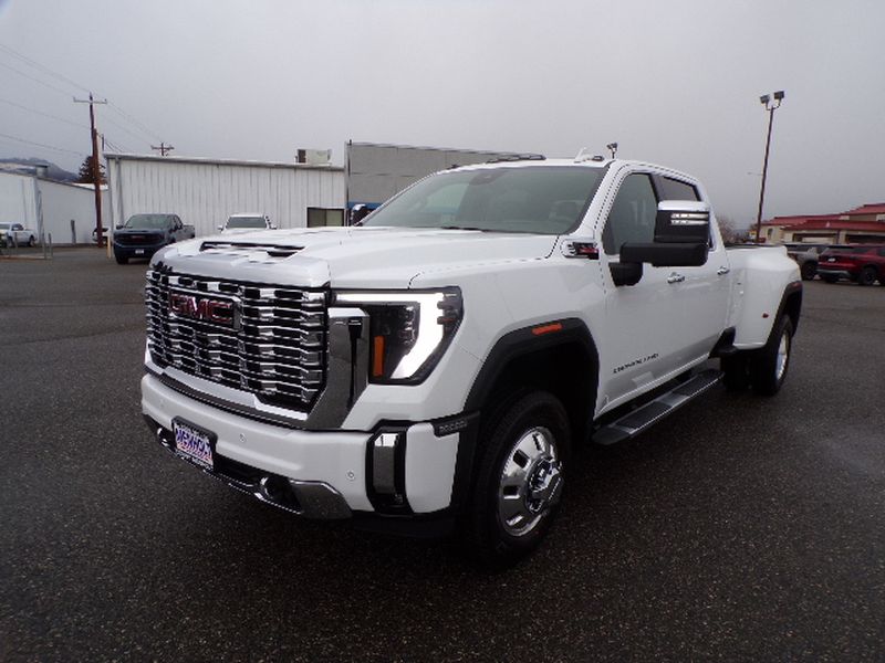 New 2026 GMC Sierra 3500 Denali Trucks