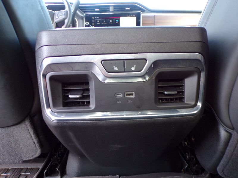 2025 GMC Sierra 3500