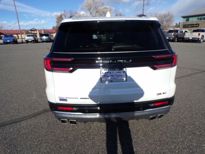 2024 GMC Acadia