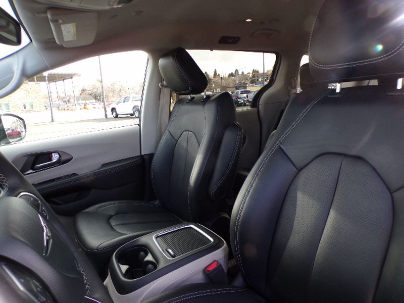 2024 Chrysler Pacifica