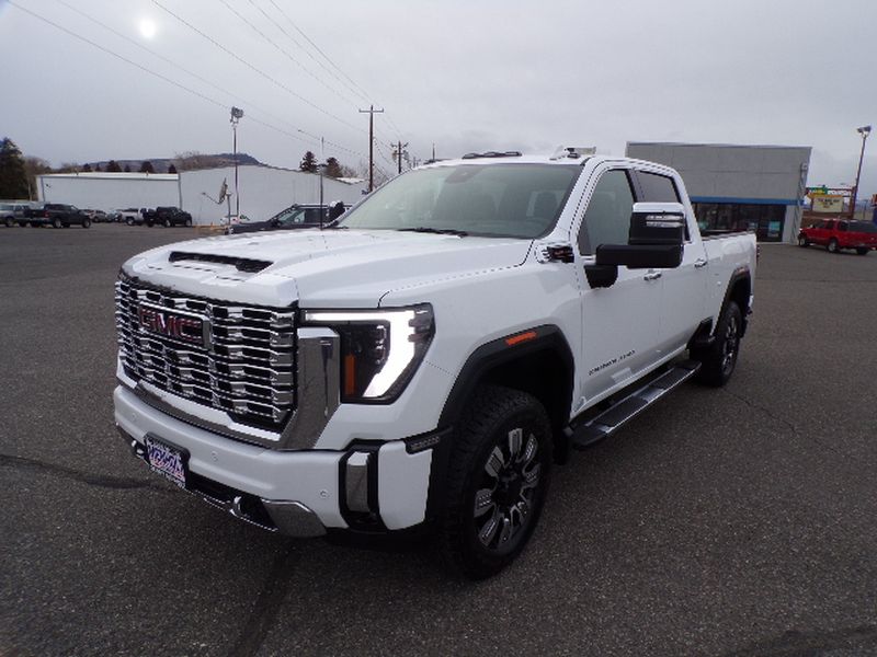 New 2026 GMC Sierra 2500 Denali Trucks
