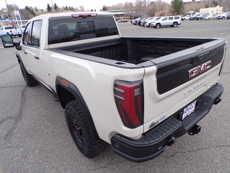 2026 GMC Sierra 2500