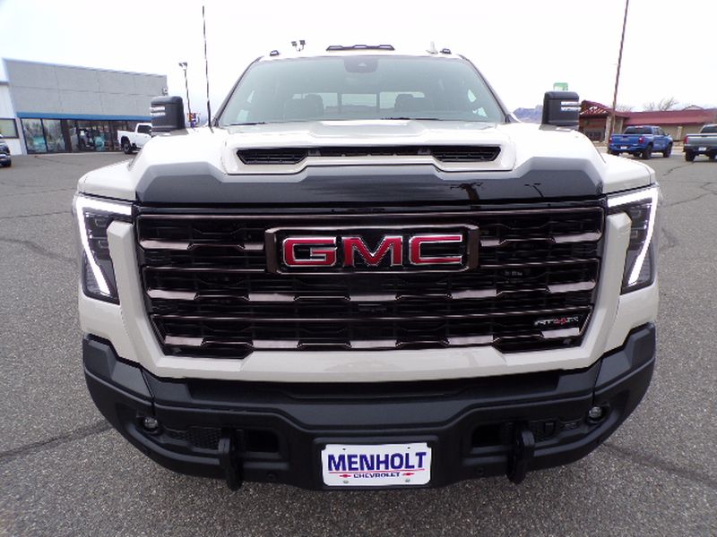 2026 GMC Sierra 2500