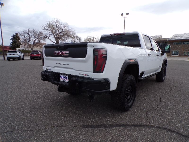 2026 GMC Sierra 2500