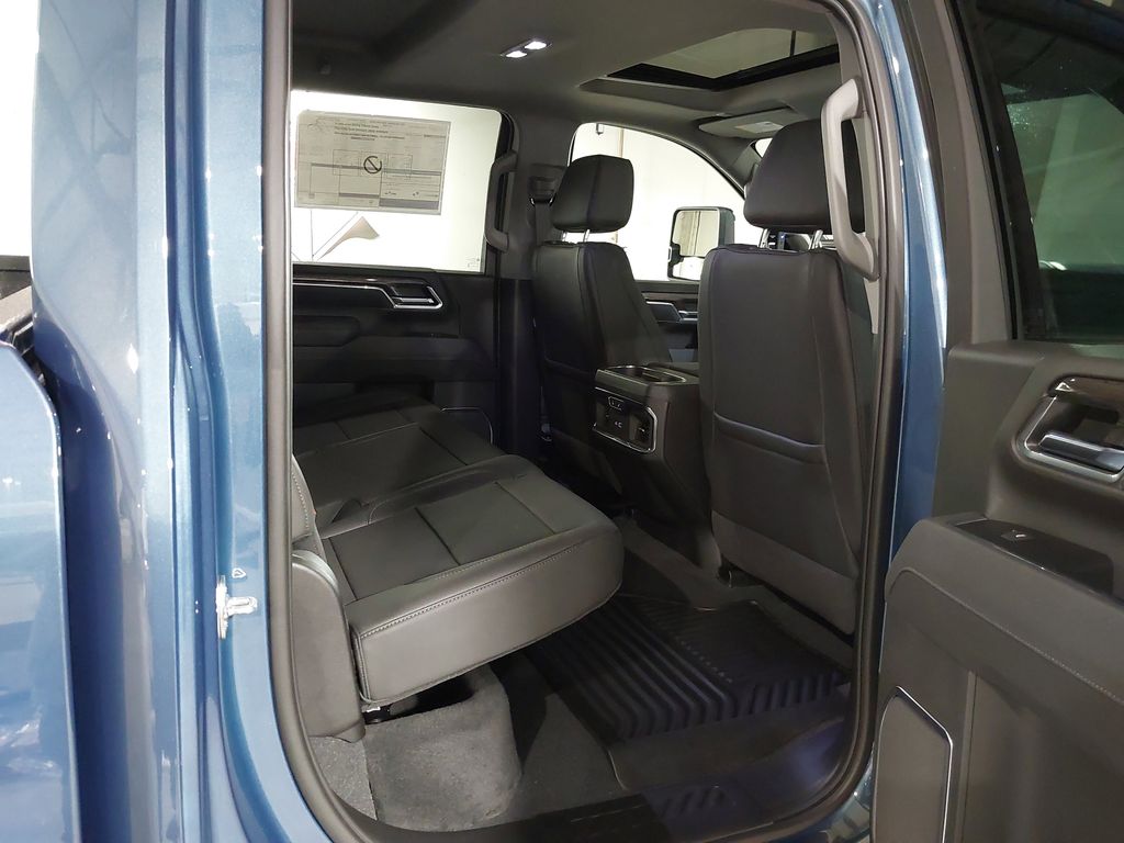 2025 Chevrolet Silverado 3500