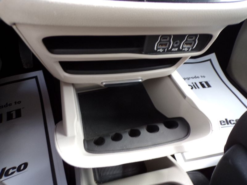 2024 Chrysler Voyager