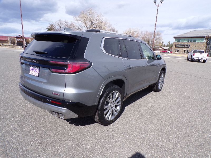 2026 GMC Acadia