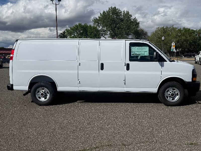 2026 GMC Savana
