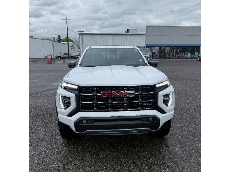 2024 GMC Canyon