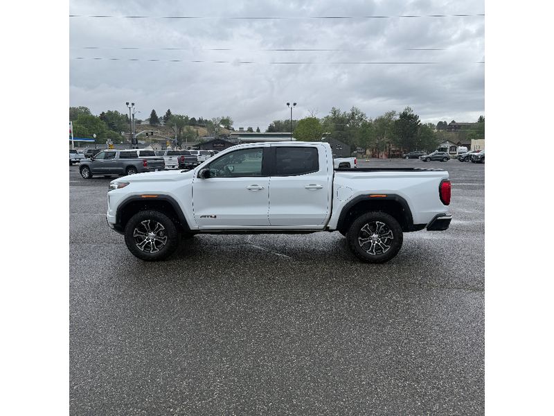 2024 GMC Canyon