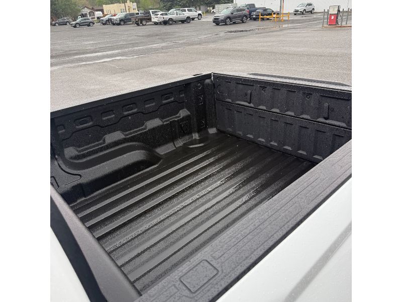 2024 GMC Canyon