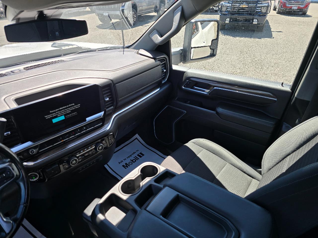 2024 Chevrolet Silverado 3500