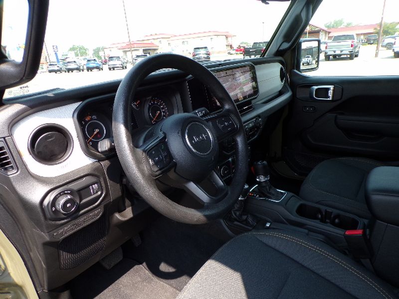 2025 Jeep Wrangler