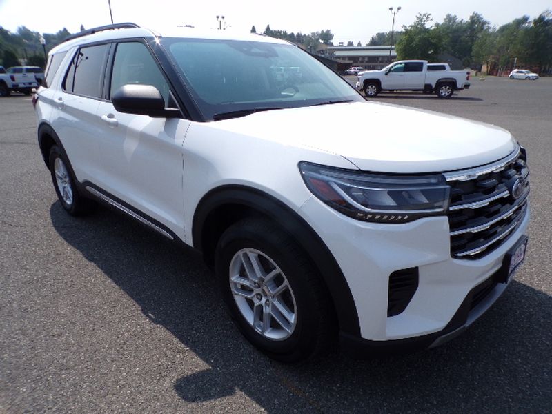 2025 Ford Explorer