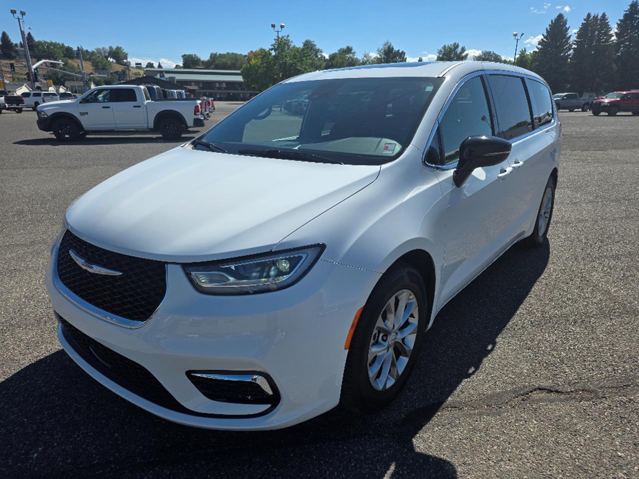 Used 2026 Chrysler Pacifica Limited Vans