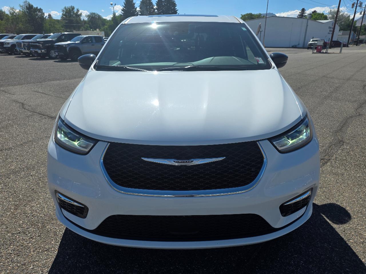 2026 Chrysler Pacifica