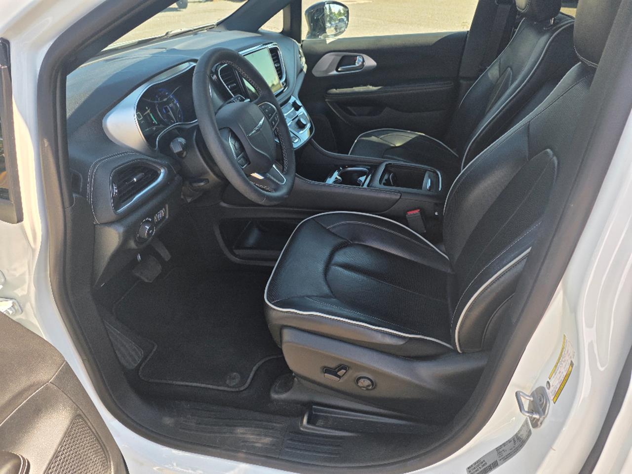 2026 Chrysler Pacifica