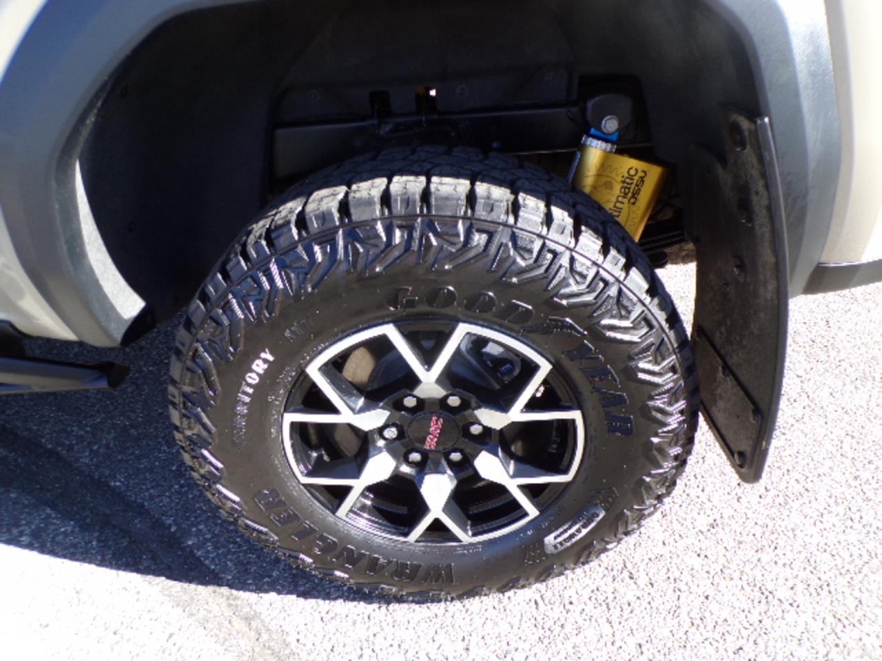 2024 GMC Canyon