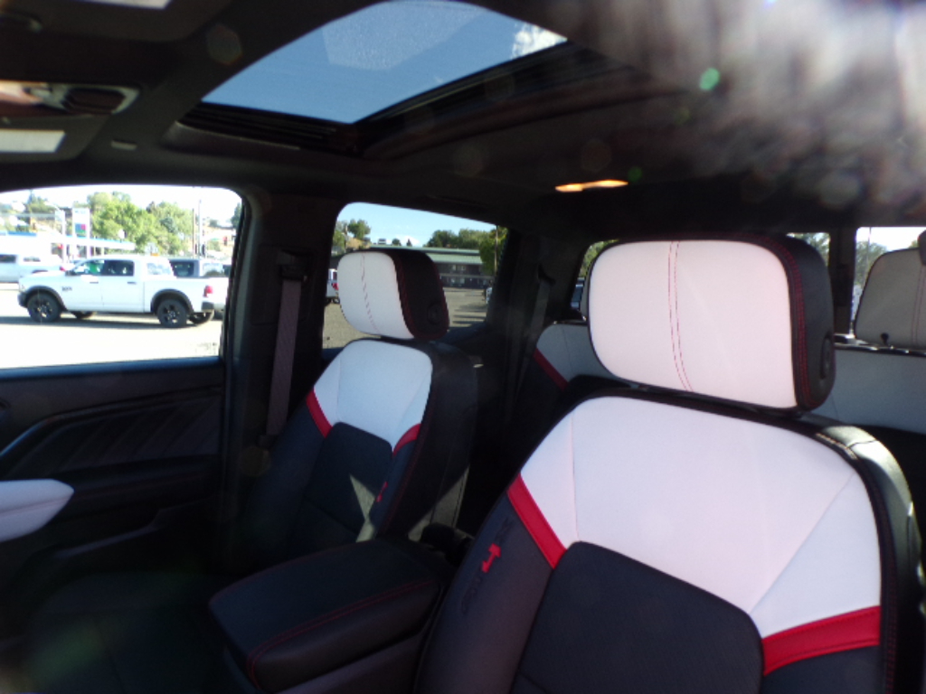 2024 GMC Canyon