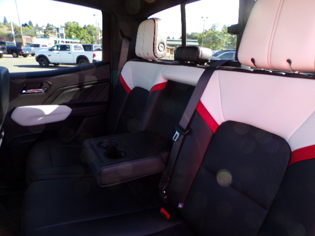 2024 GMC Canyon
