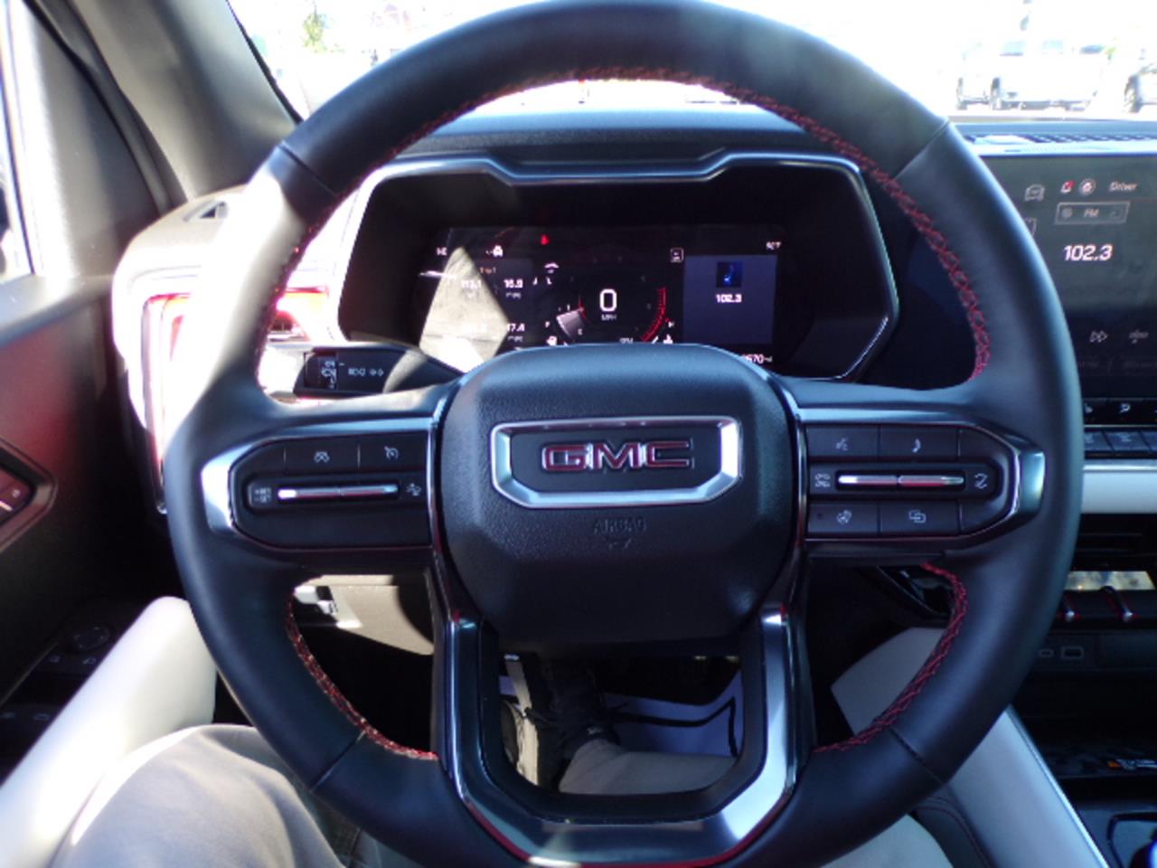 2024 GMC Canyon