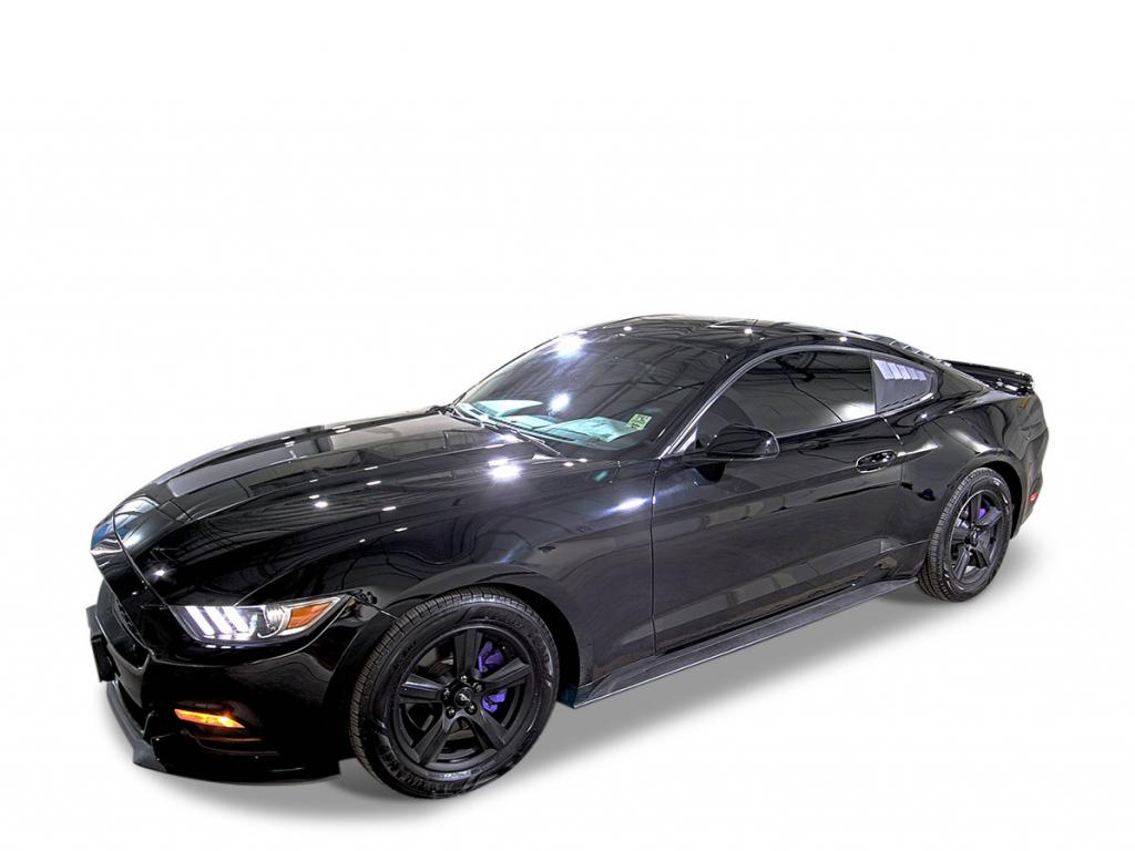 Used 2017 Ford Mustang  Car