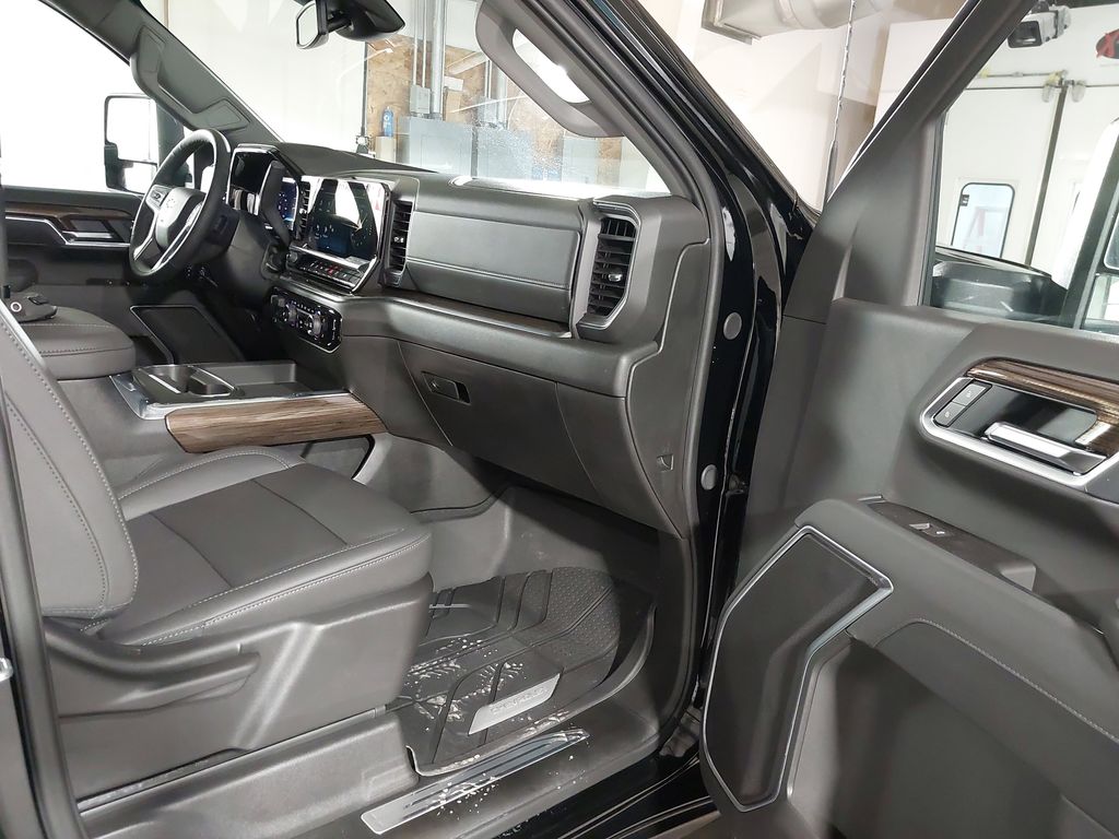 2025 Chevrolet Silverado 2500