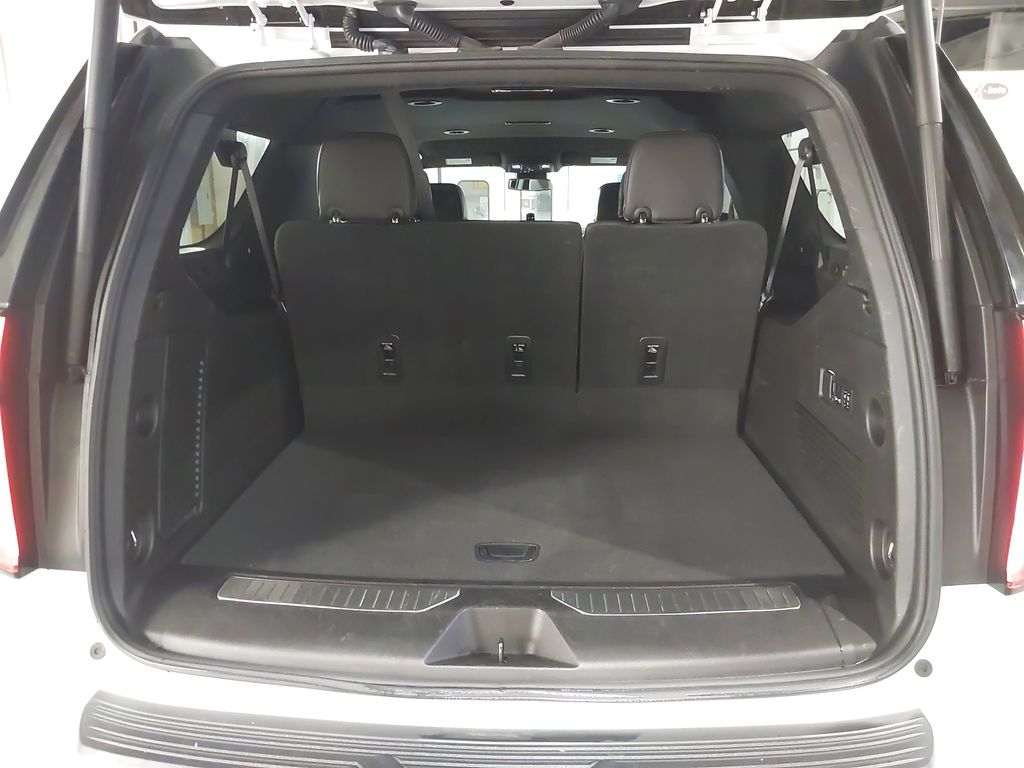 2023 Chevrolet Suburban