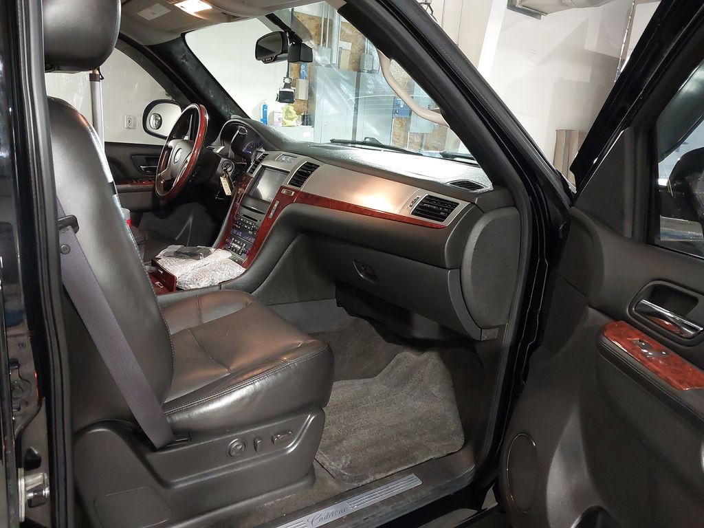 2011 Cadillac Escalade EXT