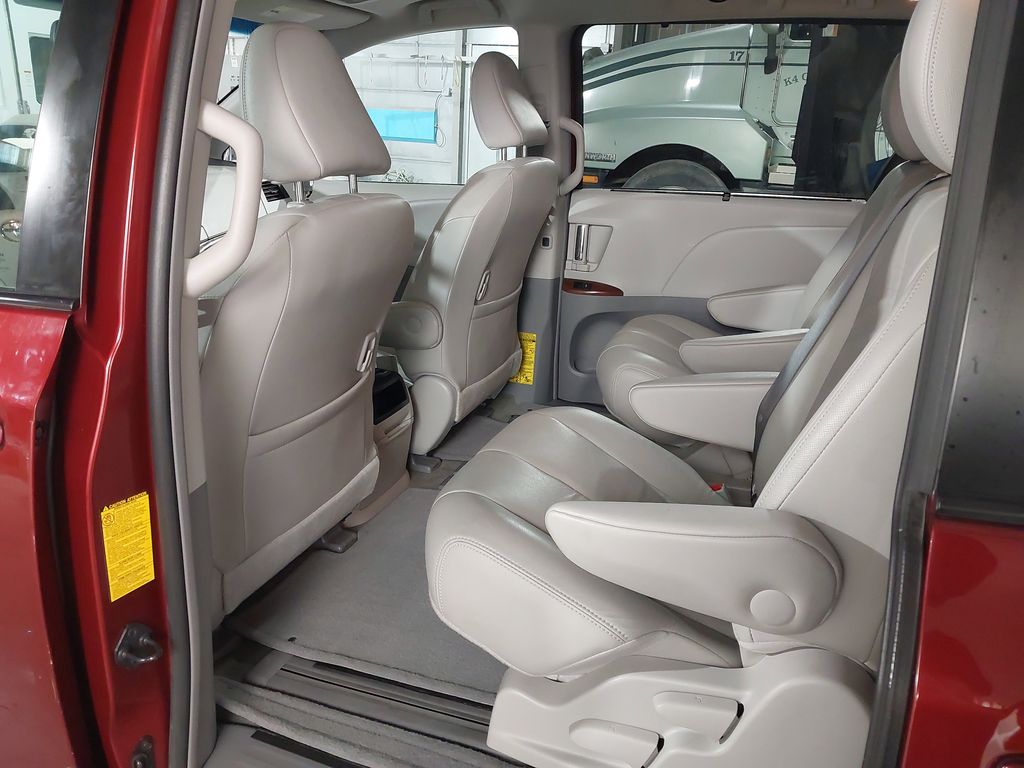 2013 Toyota Sienna