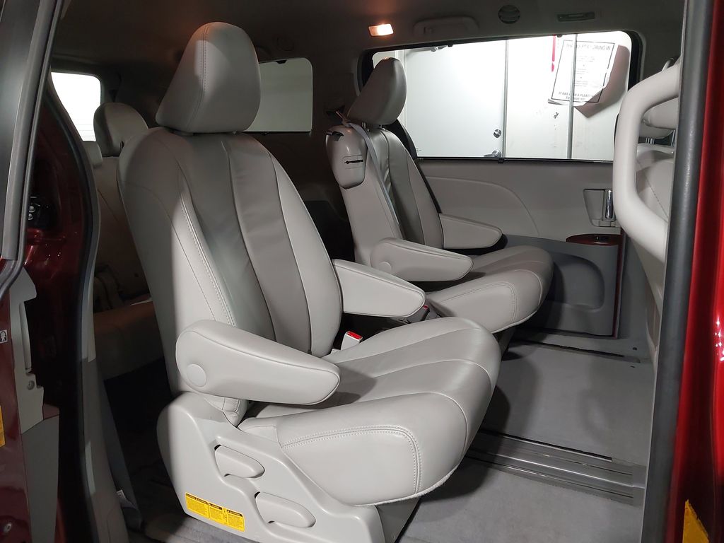 2013 Toyota Sienna