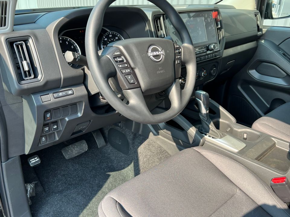 2025 Nissan Frontier