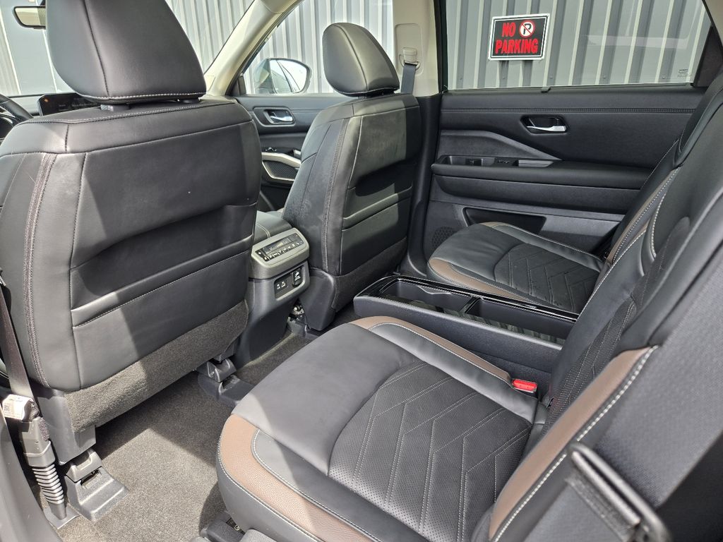 2025 Nissan Pathfinder