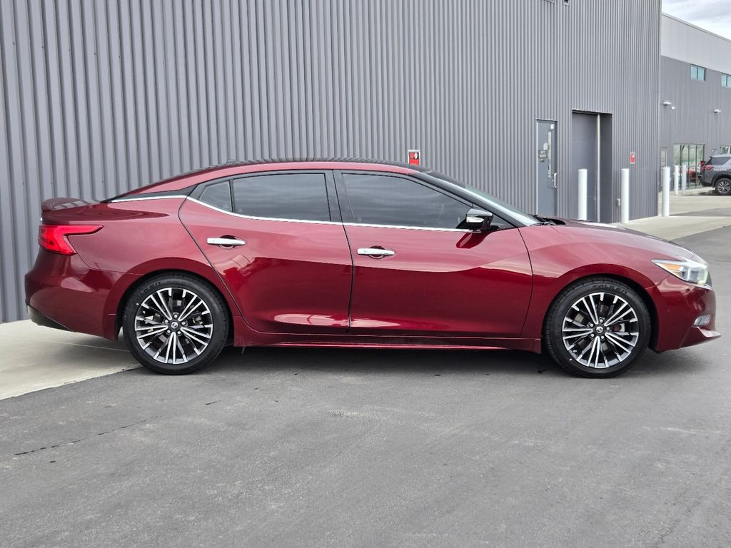2017 Nissan Maxima