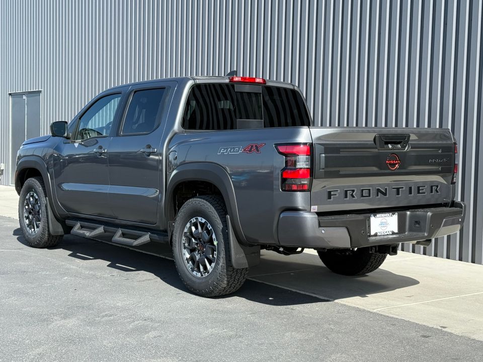 2025 Nissan Frontier