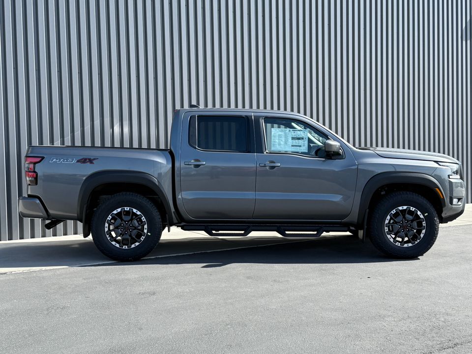 2025 Nissan Frontier