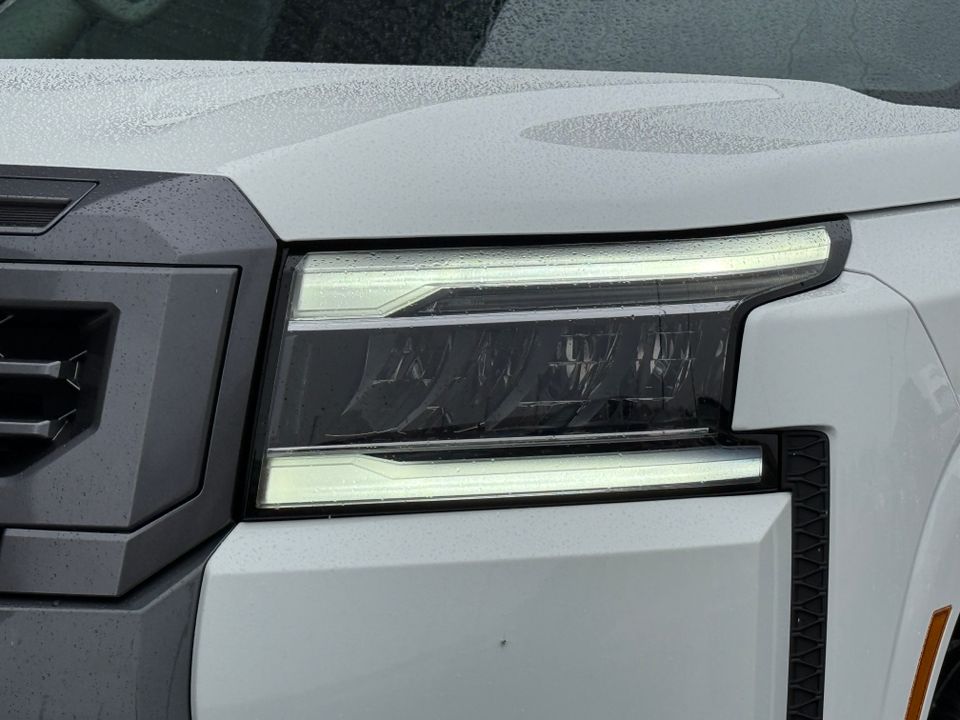 2025 Nissan Frontier