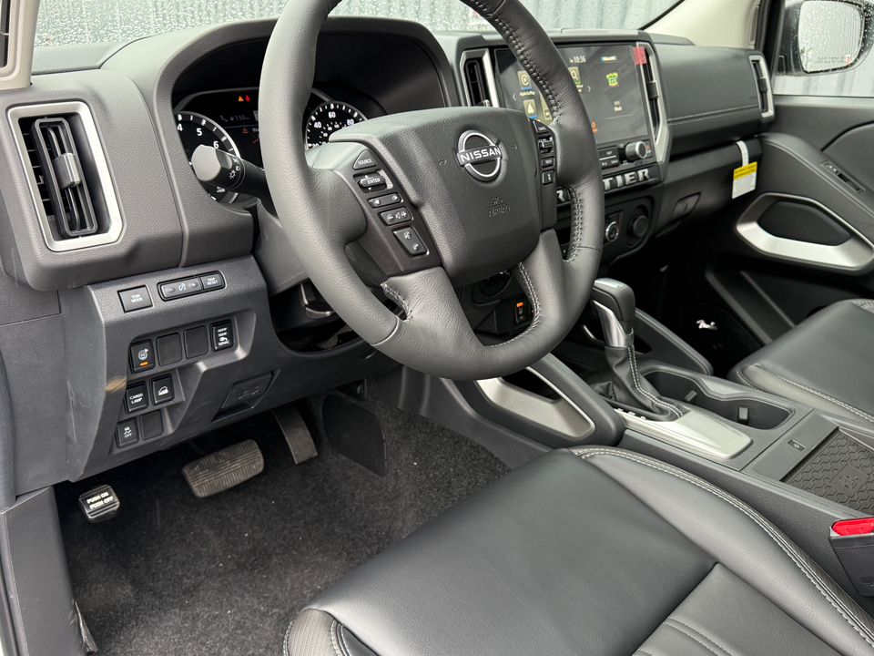 2025 Nissan Frontier