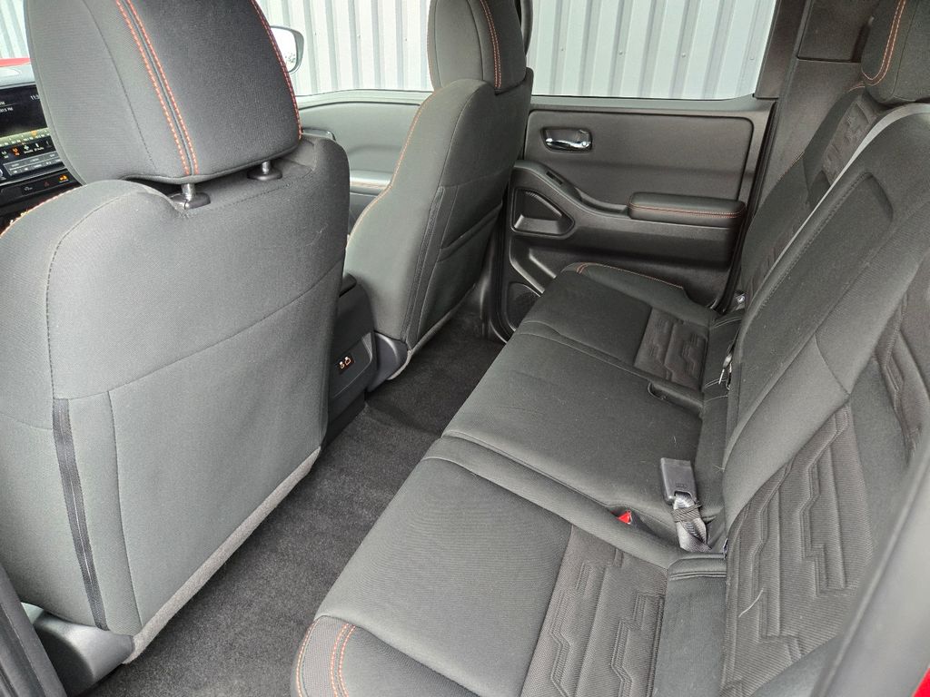 2024 Nissan Frontier