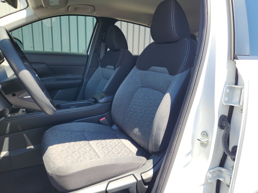 2025 Nissan Kicks