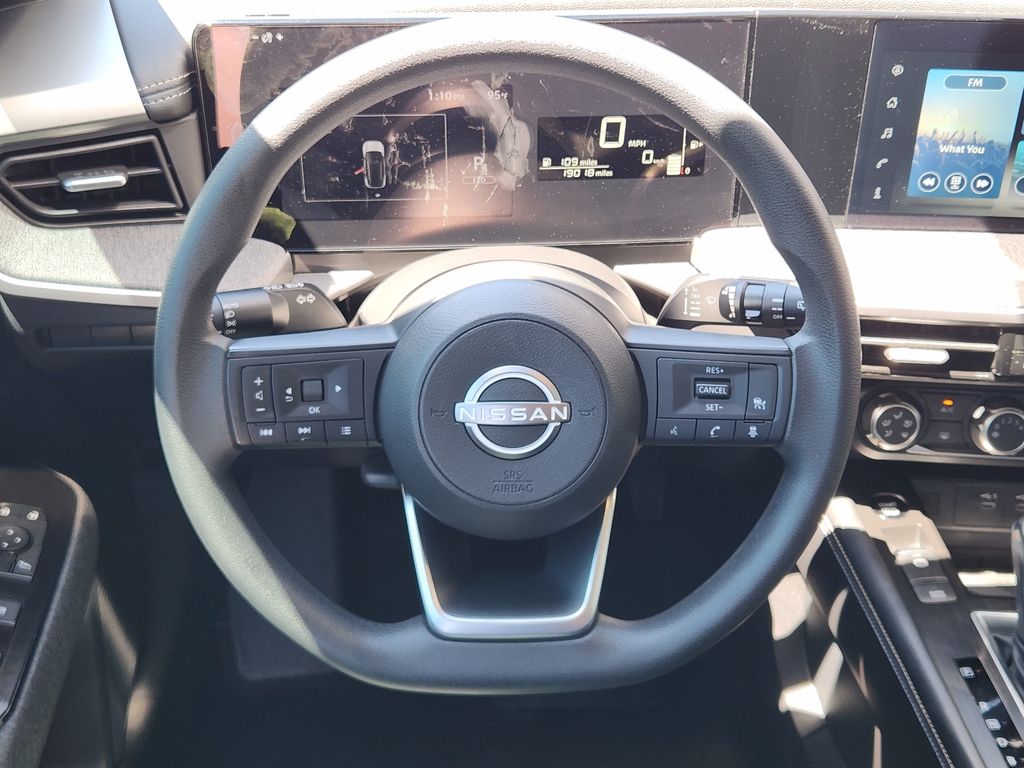 2025 Nissan Kicks