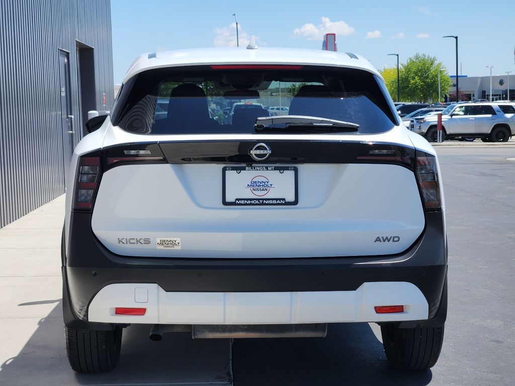 2025 Nissan Kicks