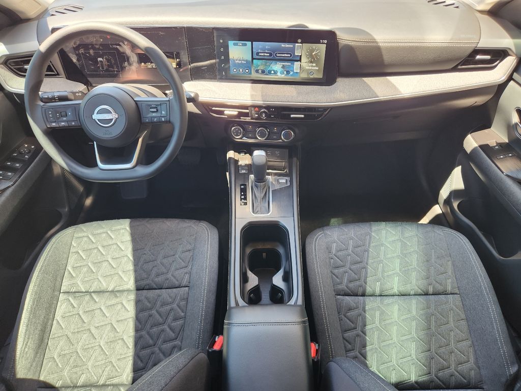 2025 Nissan Kicks