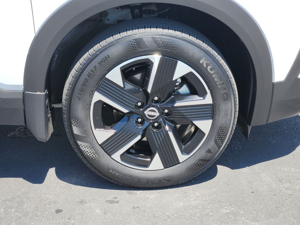 2025 Nissan Kicks