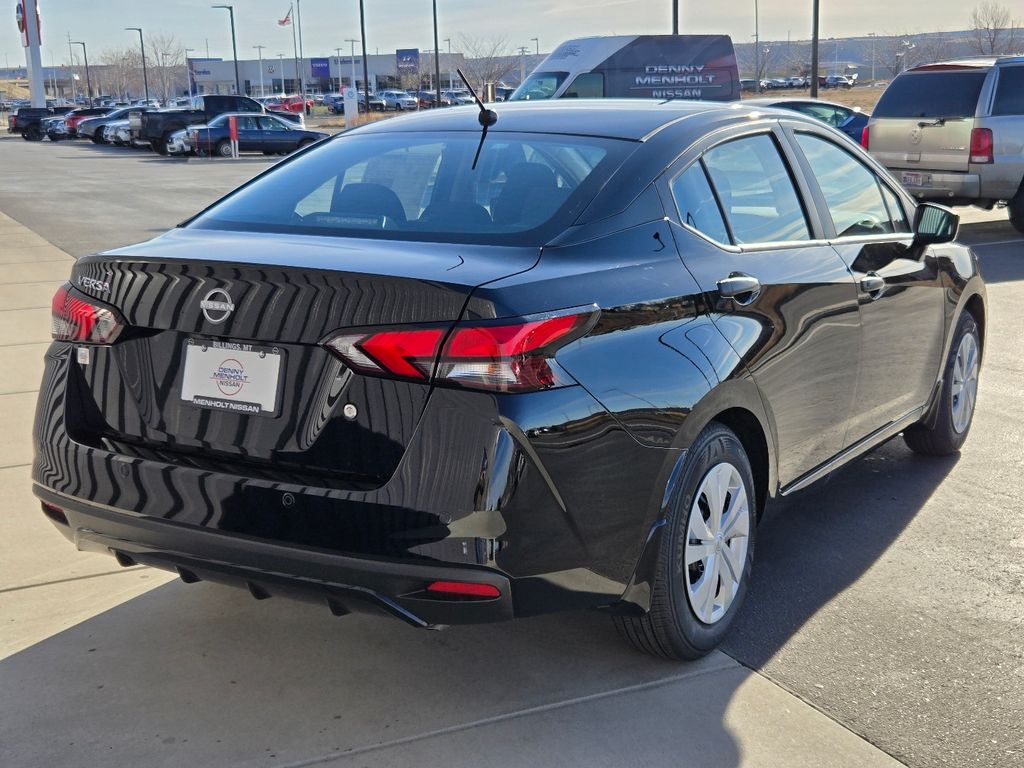 2025 Nissan Versa
