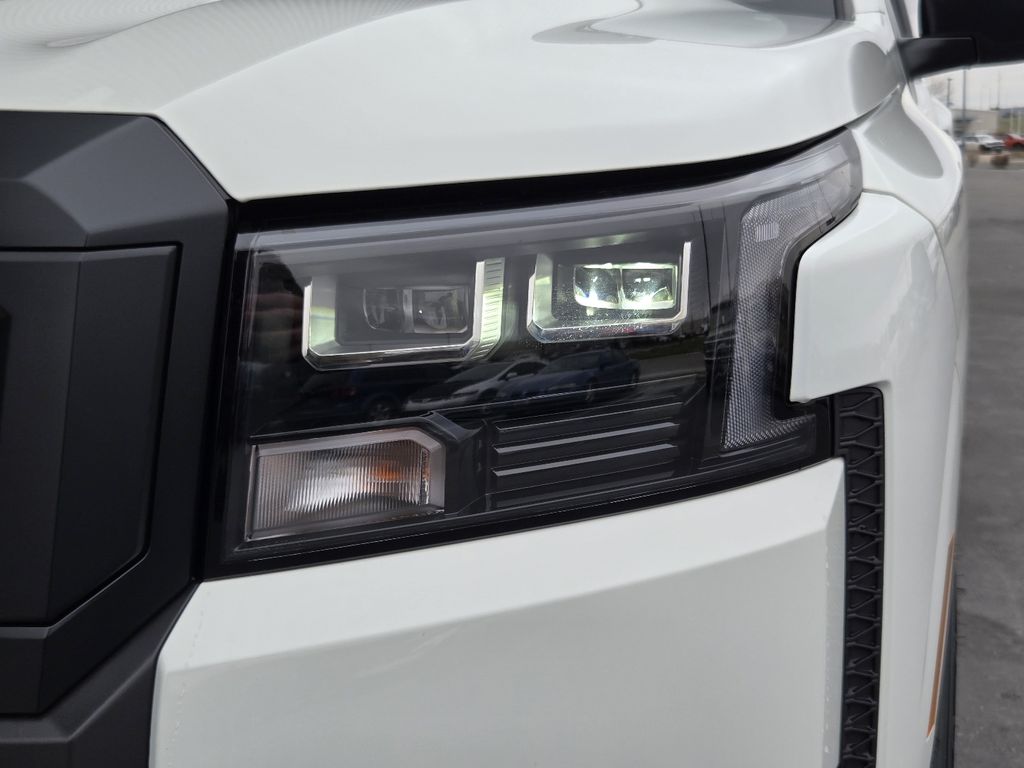 2026 Nissan Frontier