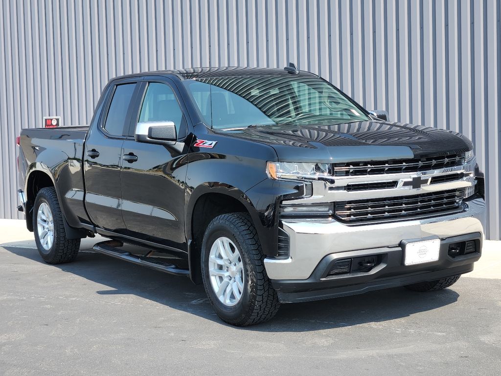Used 2019 Chevrolet Silverado 1500 LT Trucks